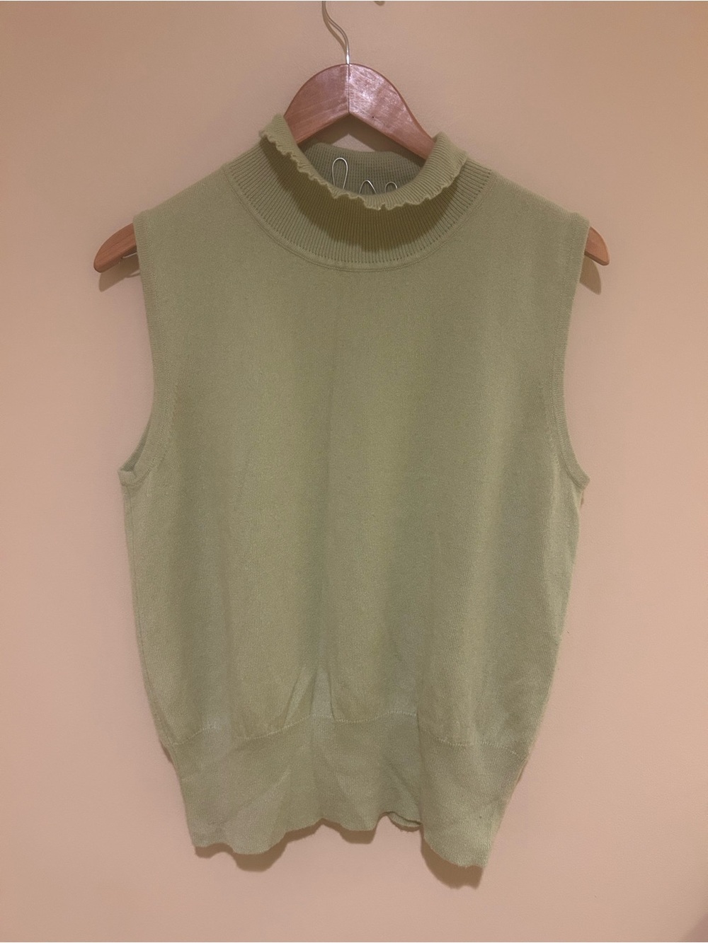 Vintage 100% Cashmere Sleeveless Mock Neck Sweater Shell Sage Green Size M